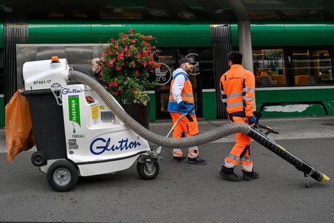 Glutton Electric Waste Vacuum Cleaner Walkway Cleaning