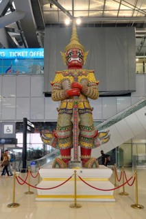 Giant figure Tosagiri horn from Thai mythology