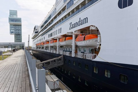 Cruise ship