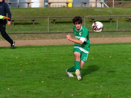 Football youth game and training