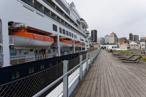 Cruise ship