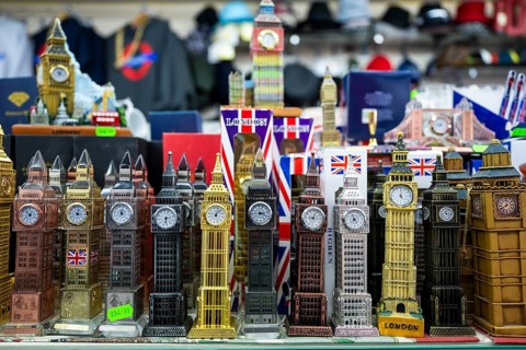 Big Ben Statues