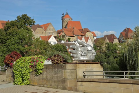 Sculpture Ingresso by Gunther Stilling 2014 and townscape with Schochenturm and Obere Burg