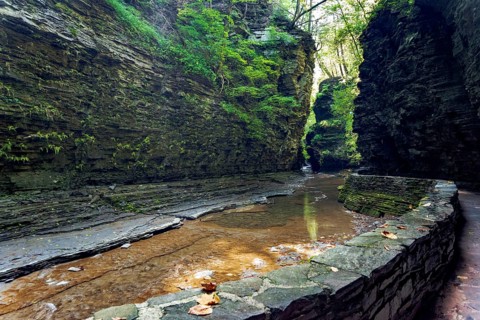 Watkins Glen State Park: Gorge Trail entrance and tunnel