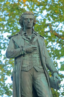 Monument with sculpture by Friedrich Schiller