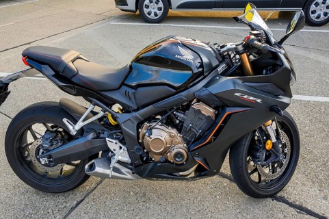 Honda CBR 650 R motorbike
