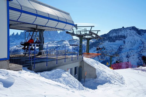 Chairlift ski