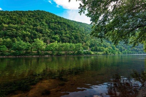 View on the Delaware Water Gap and Delaware River