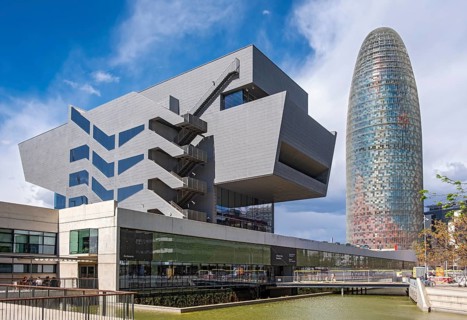 Design Museum and Torre Gloiries