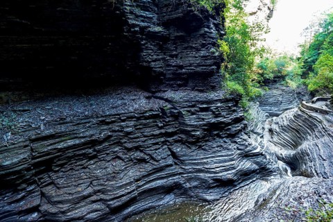 Watkins Glen State Park: Gorge Trail entrance and tunnel