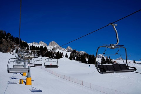 Chairlift ski