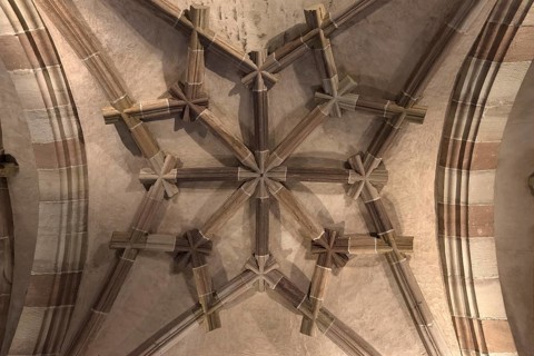 Historic ceiling vault in the entrance hall of the Pellerhaus