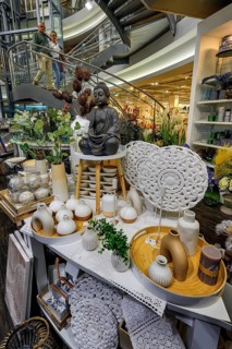Ceramics and kitsch articles in a furniture store