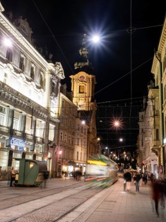 Full moon over Herrengasse