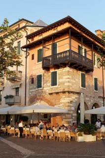 Traditional Hotel Gardesana with terrace restaurant