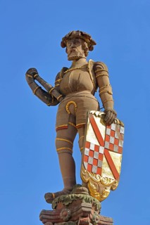 Edelmann sculpture and Baden coat of arms