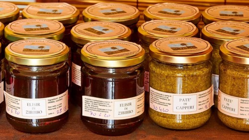 Glasses with caper pate