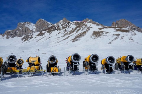 Snow cannons