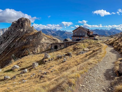 Croda Rossa Hut