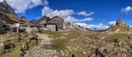 Croda Rossa Hut