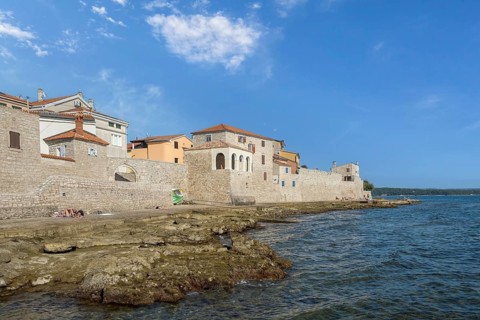 Southern city wall