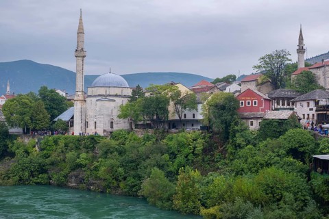 Old town with Karadjoz Beg Mosque and the Neretva River
