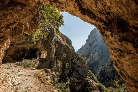 Hiking trail through the Cares Gorge