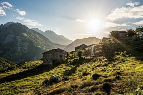 Alpine huts and mountains