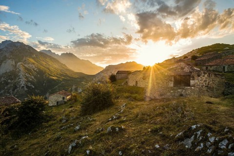 Alpine huts and mountains