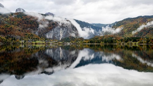 Morning atmosphere at Grundlsee