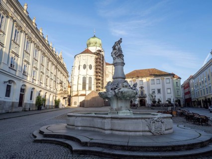 Residenzplatz with Wittelsbacher fountain