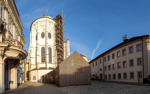 Residenzplatz with cathedral building lodge