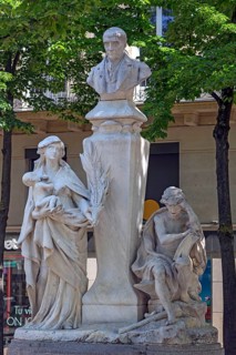 Monument to Isidore Marie Auguste François Xavier Comte