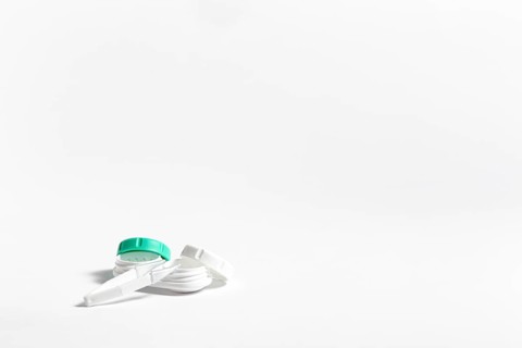 High angle contact lenses case with copy space