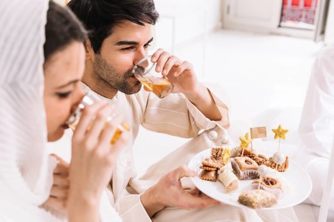 Muslim couple celebrating eid al fitr 3