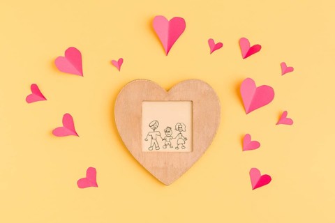 Paper hearts frame with painting