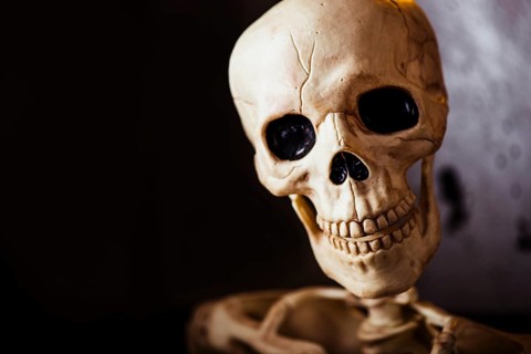 Skull with black eyes