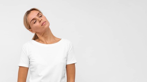 Front view woman with neck pain copy space