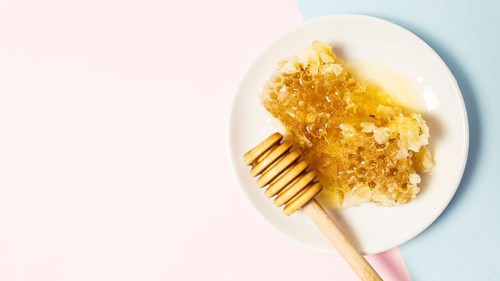 Honeycomb wooden honey dipper plate dual background