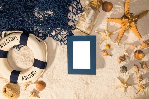 Summer layout whiteboard starfish seashells lifebuoy fishing net sand