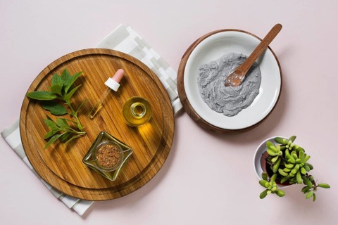 Top view oil facial mask