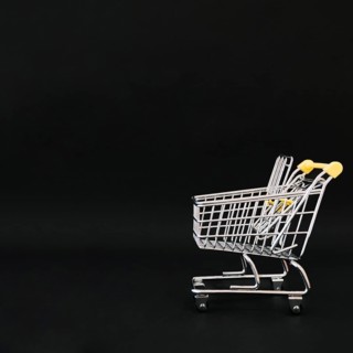 Composition black friday with cart space