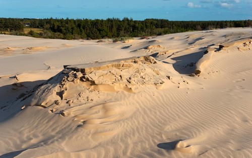 Travelling dune
