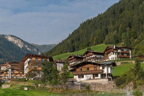 Holiday resort Finkenberg