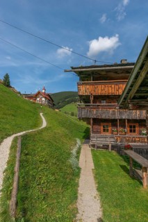 Historic farmhouses in the hamlet of Gemais