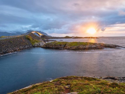Storeisundbrua at sunset