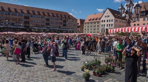 Tourists have been watching the so-called Maennleinlaufen of the art clock since 1509