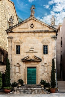 The former seafaring centre of Perast with its magnificent buildings and two beautiful offshore islands