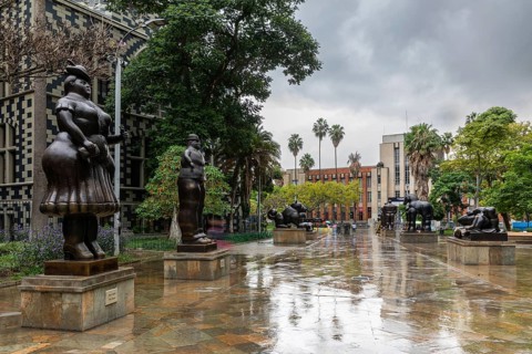 Botero sculptures in front of Palacio de la Cultura Rafael Uribe Uribe