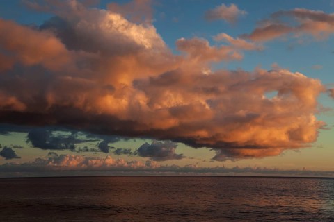 Sea and dramatic cloud atmosphere